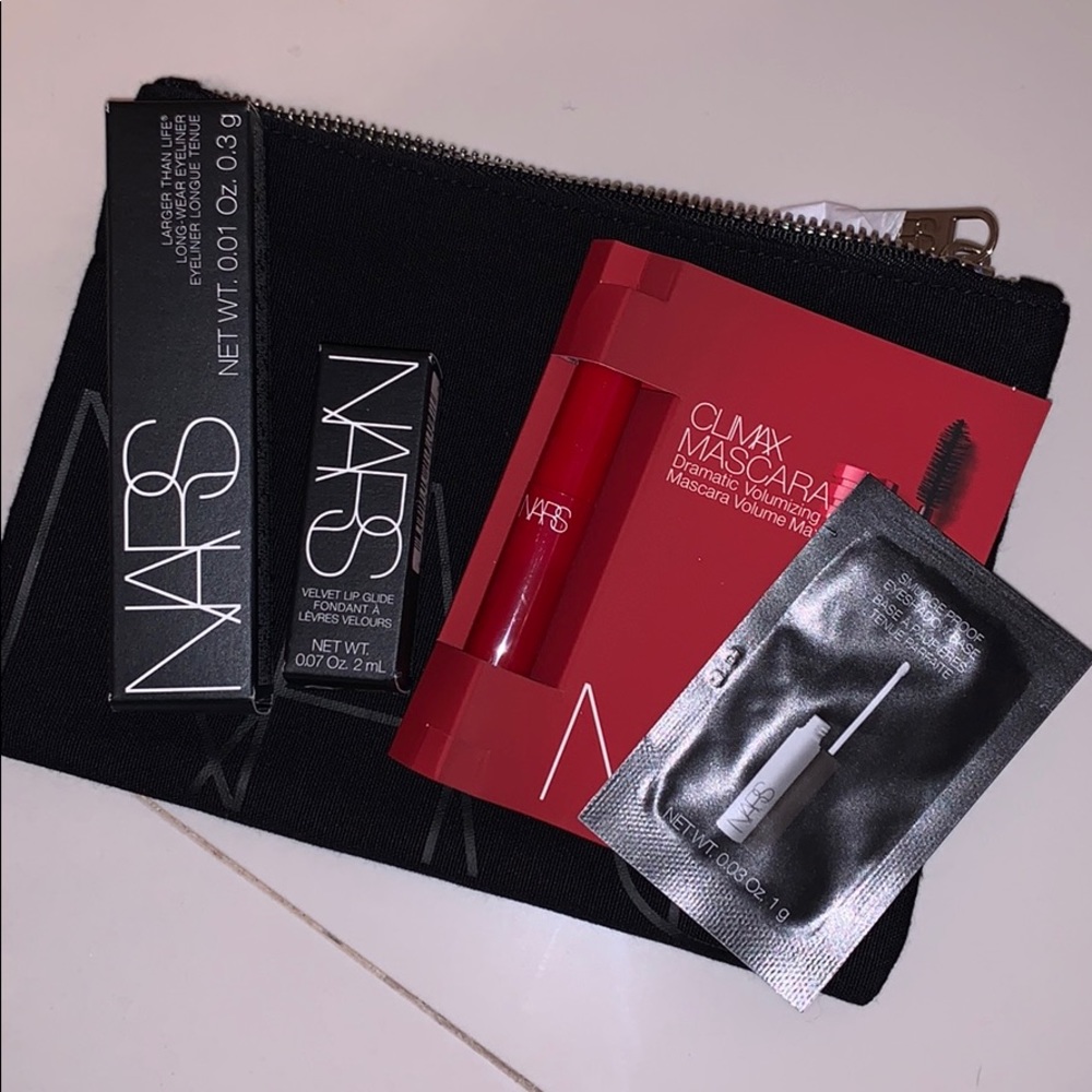 NARS MAKE UP PACKAGE EYELINER MASCARA LIP GLIDE